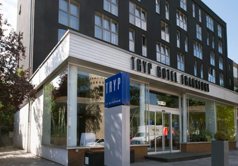 Fachada Hotel Tryp Frankfurt - Ejecución integral de las instalaciones